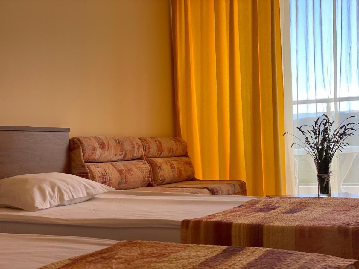 Hotel Plamena Palace พรีมอร์สโก ภายนอก รูปภาพ
