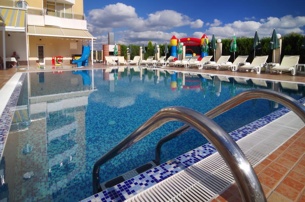 Hotel Plamena Palace พรีมอร์สโก ภายนอก รูปภาพ
