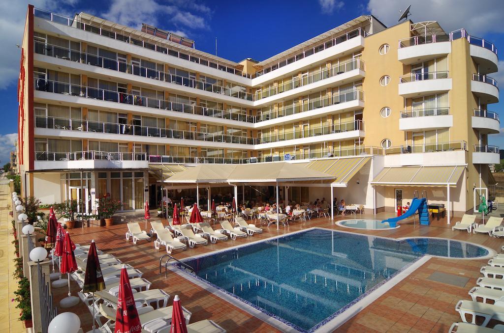 Hotel Plamena Palace พรีมอร์สโก ภายนอก รูปภาพ